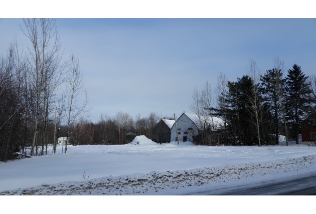 VENDU - St-Edmond - Terrain B - Lot 6 392 817 - McClure Construction