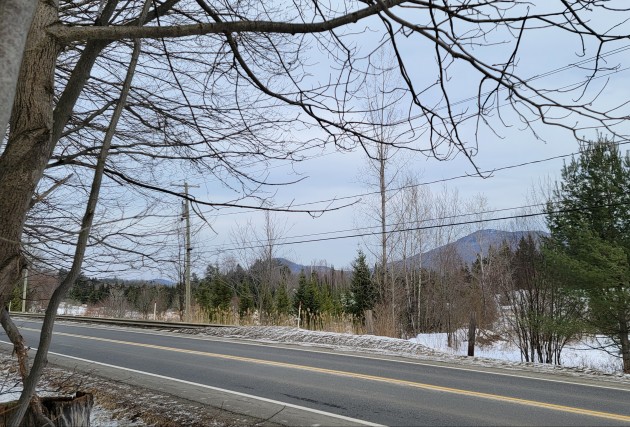 Magnifique vue- Route de Mansonville - Aucun voisin à l'arrière - McClure Construction