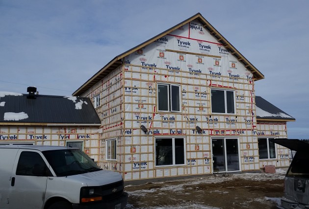 La Parfaite du Jardinier: Maison solaire passive écoénergétique - McClure Construction