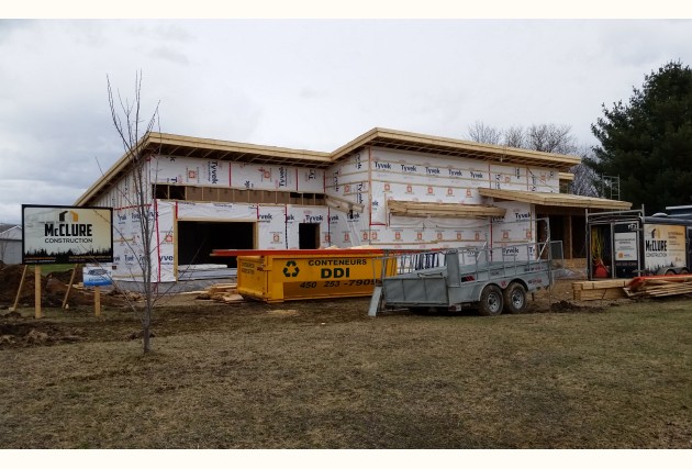 Contemporaine écoénergétique mobilité réduite - McClure Construction