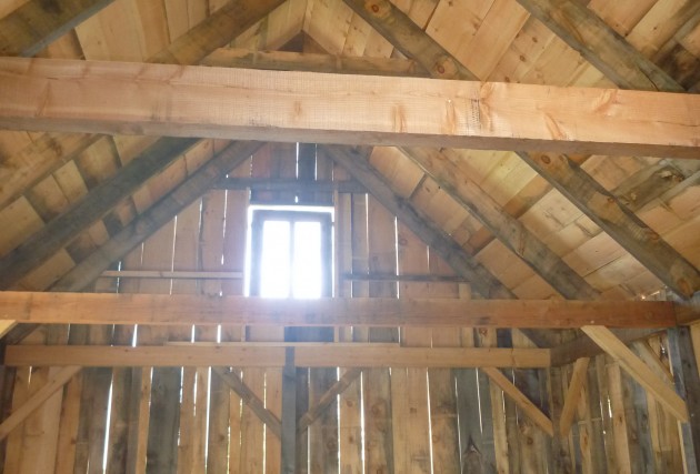 Poutres Massives / Timber Frame - McClure Construction