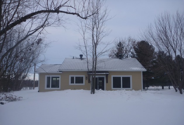 Petite maison écoénergétique - McClure Construction